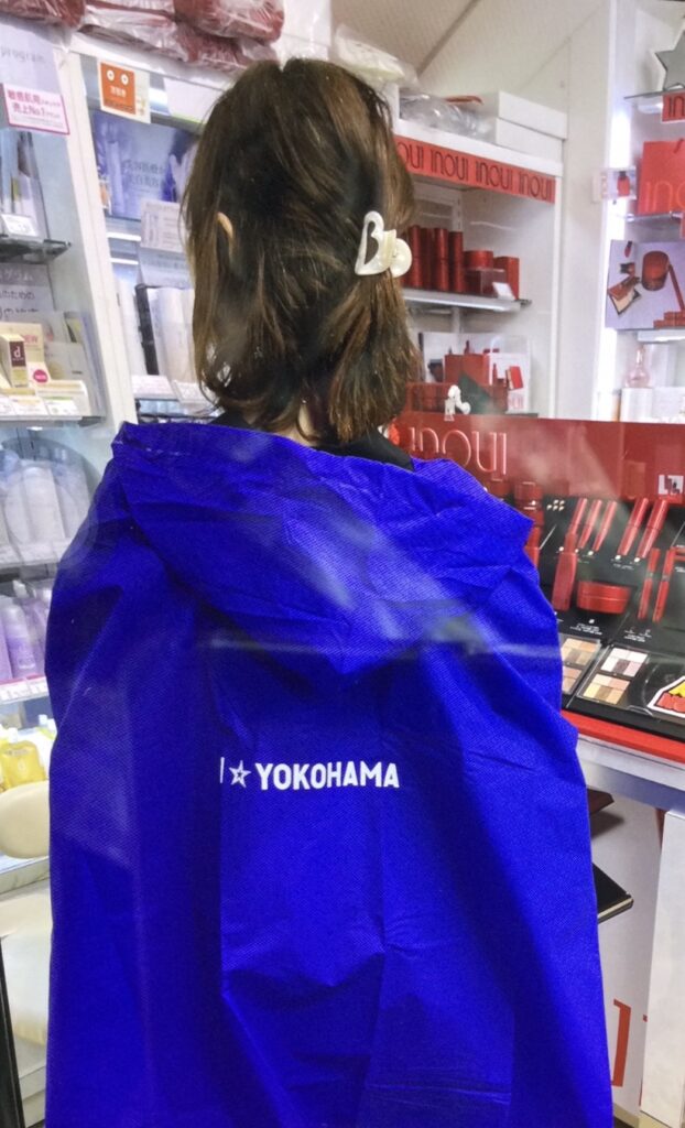 ランドマークプラザ、横浜ベイスターズ応援ポンチョキャンペーン